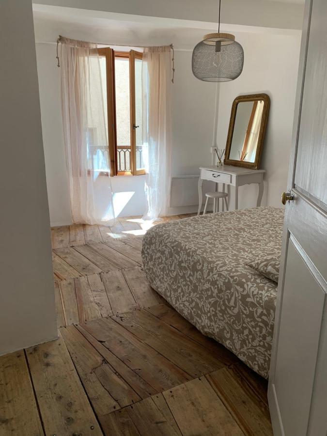 Maison Familiale Des Remparts Colmars Kültér fotó
